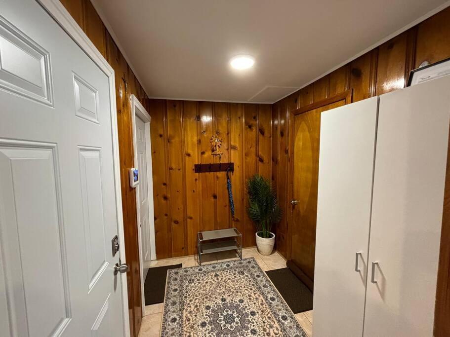 Cozy Spacious Work Friendly Lotus With Garden View High Speed Free Wi Fi And Parking Adjacent To Downtown Montreal Bagian luar foto